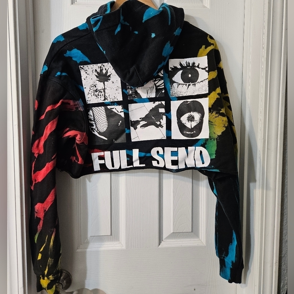 FULL SEND CROPPED HOODIE - Picture 3 of 4